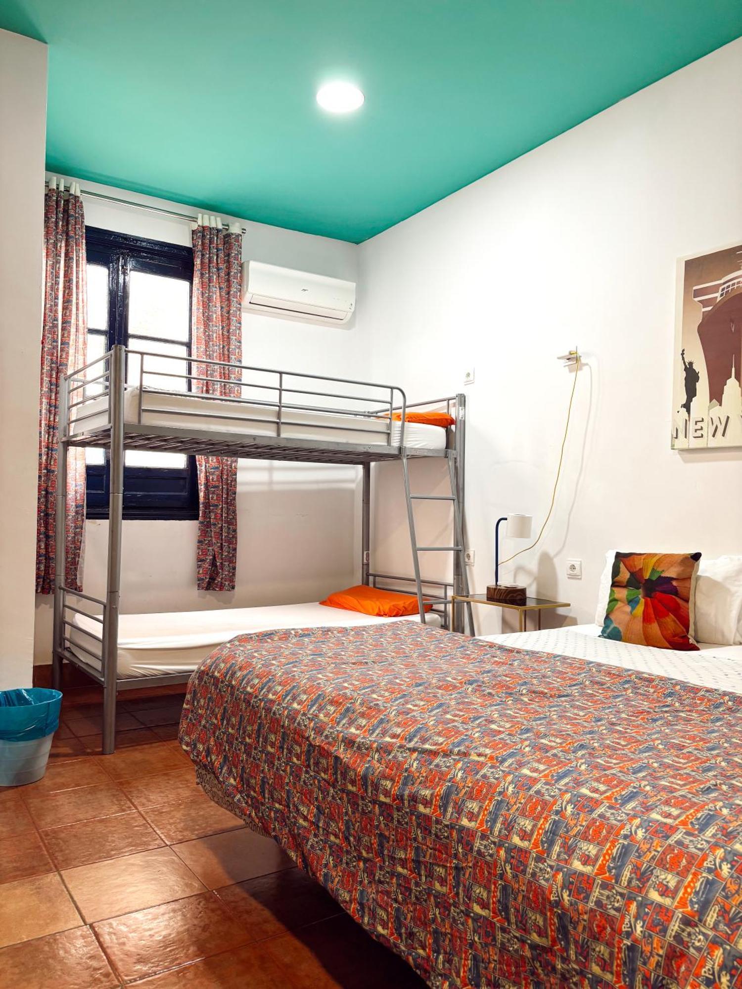 Rio Hostel Seville Ngoại thất bức ảnh