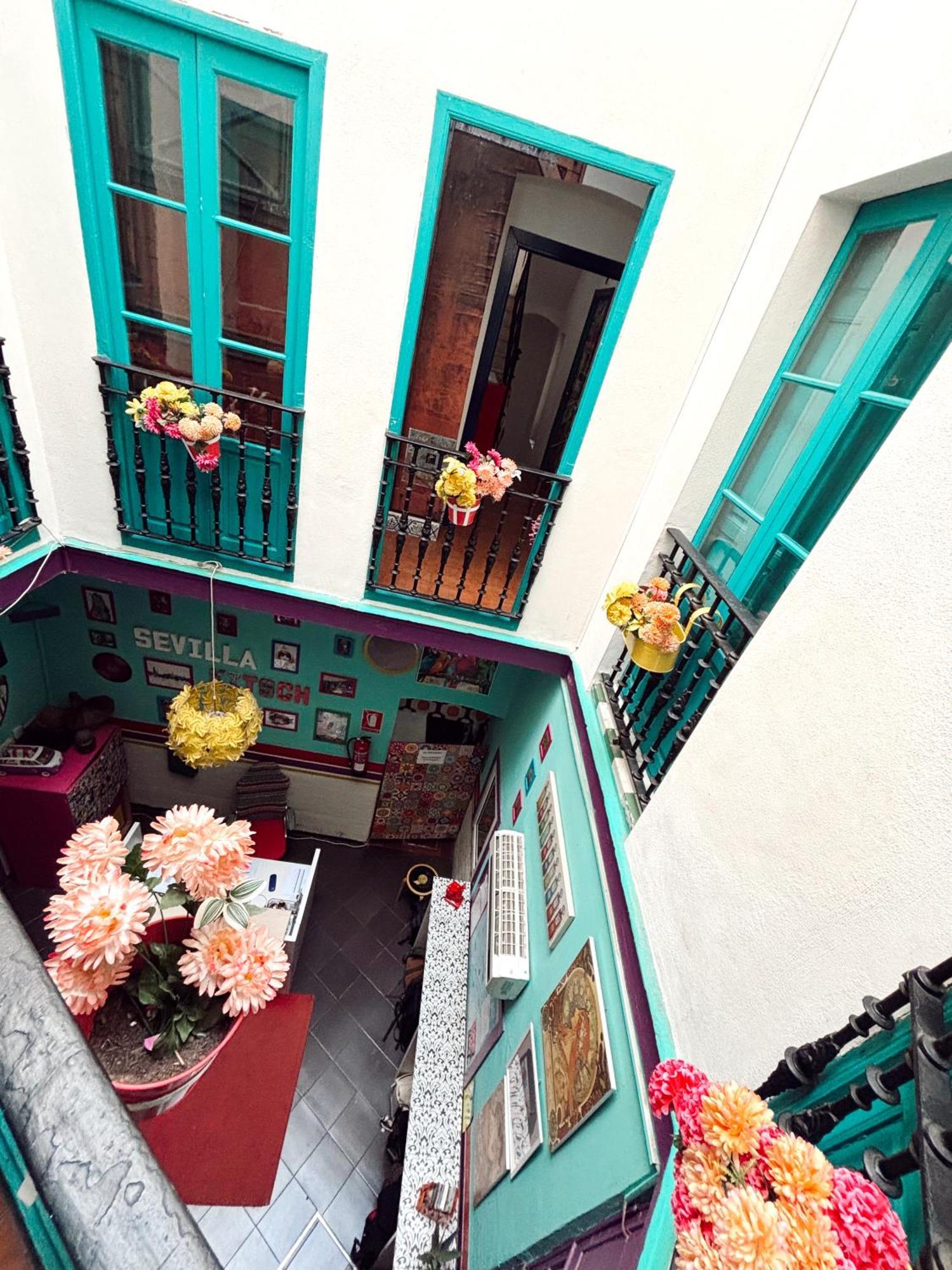 Rio Hostel Seville Ngoại thất bức ảnh