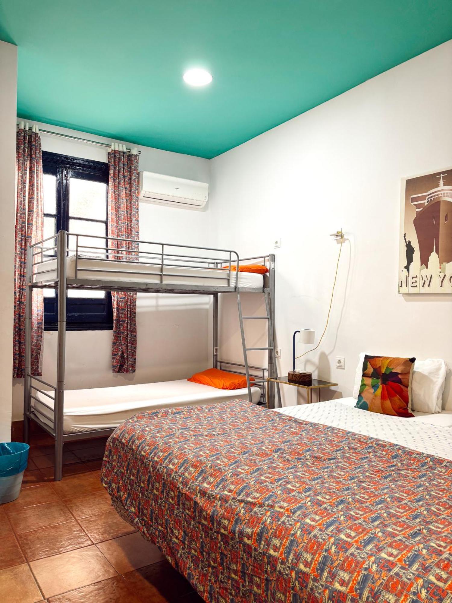 Rio Hostel Seville Ngoại thất bức ảnh
