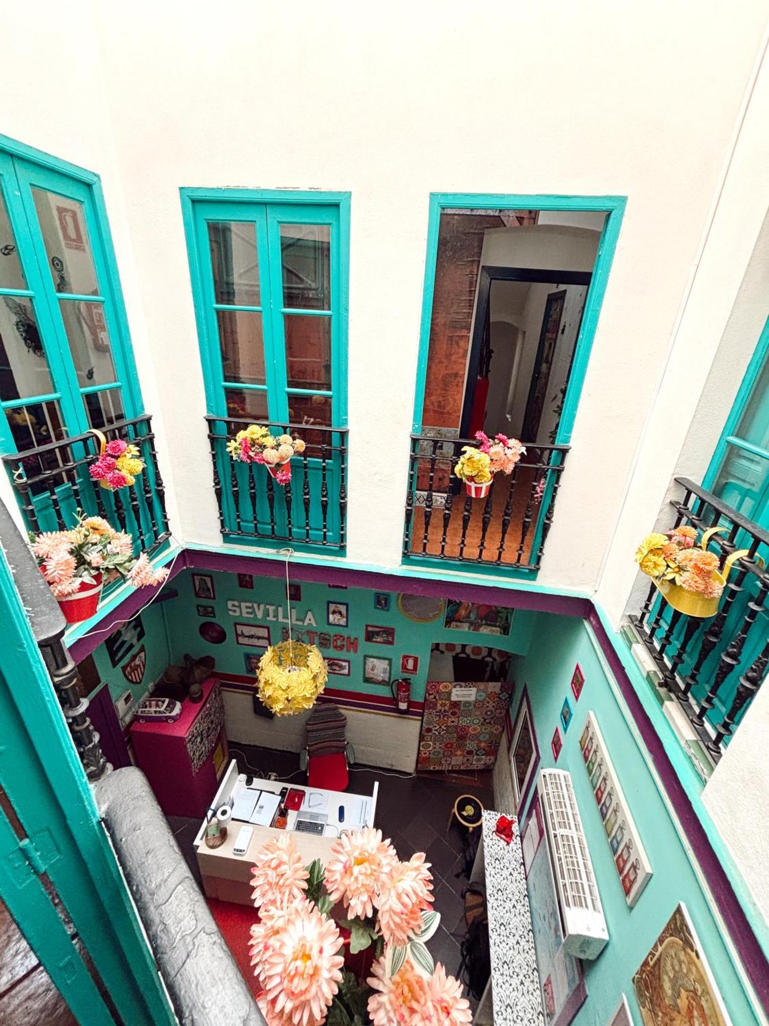 Rio Hostel Seville Ngoại thất bức ảnh