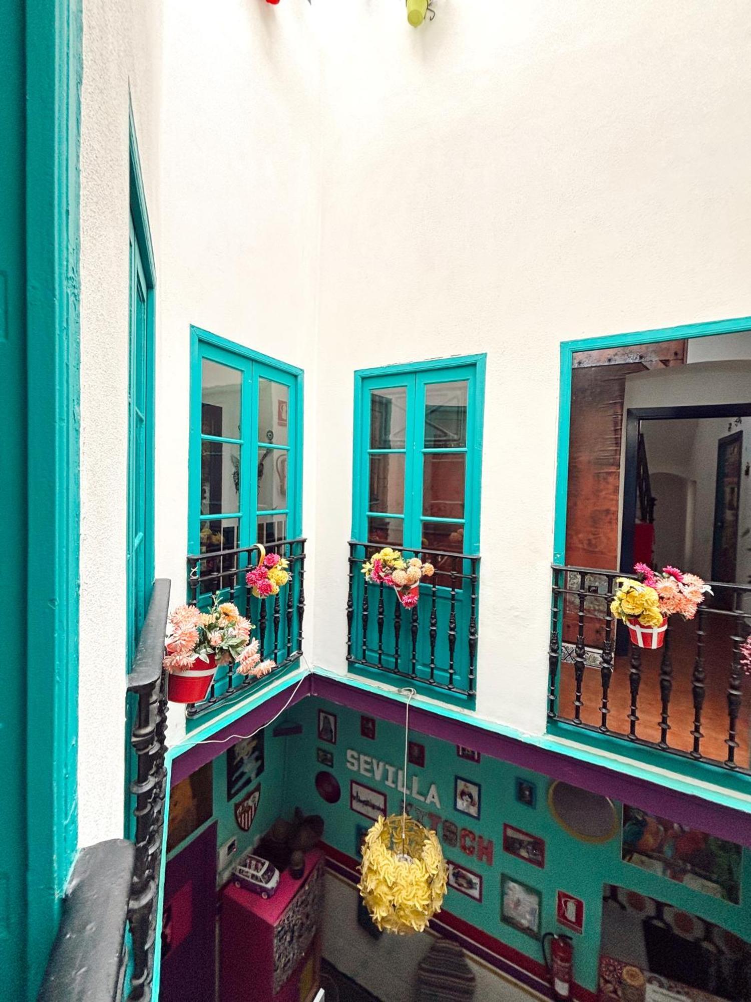 Rio Hostel Seville Ngoại thất bức ảnh