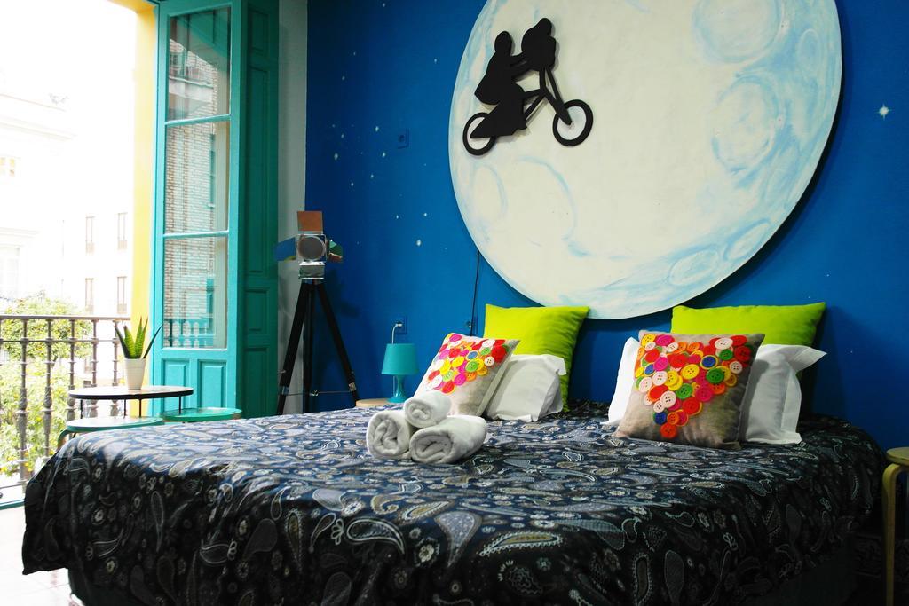 Sevilla Kitsch Hostel Art Ngoại thất bức ảnh