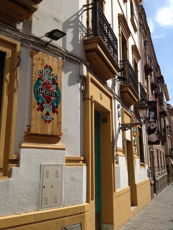 Sevilla Kitsch Hostel Art Ngoại thất bức ảnh